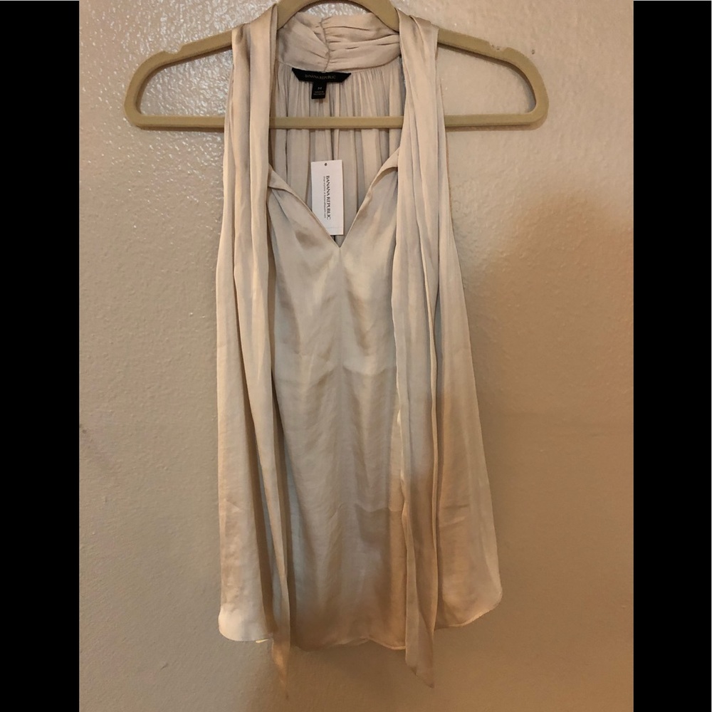 NWT Banana Republic Silky Tie Neck Blouse Medium